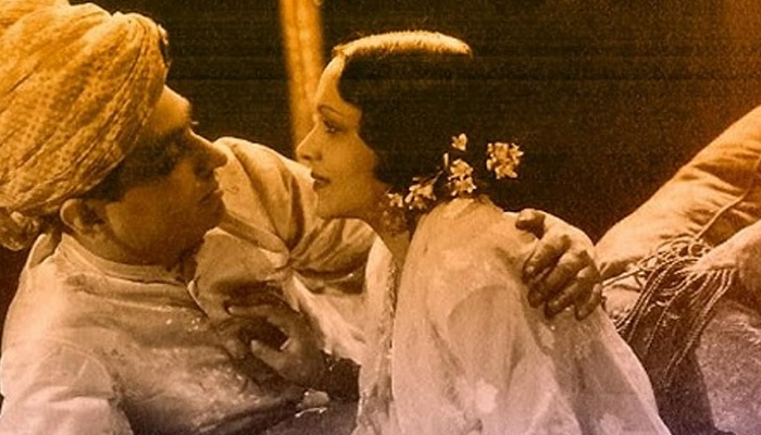 First Kissing Scene in Bollywood