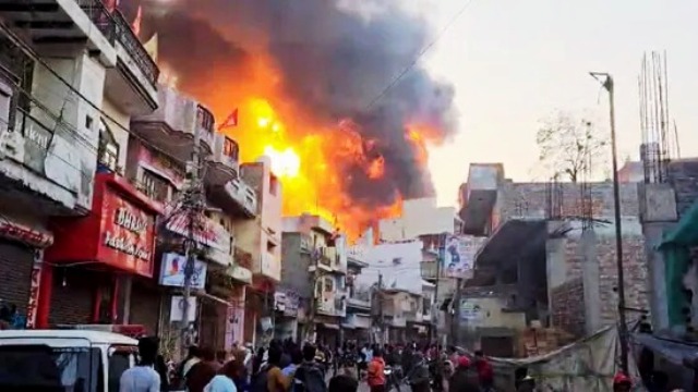 Delhi Fire News