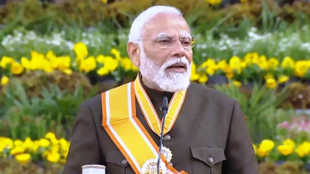 प्रधानमंत्री नरेंद्र मोदी