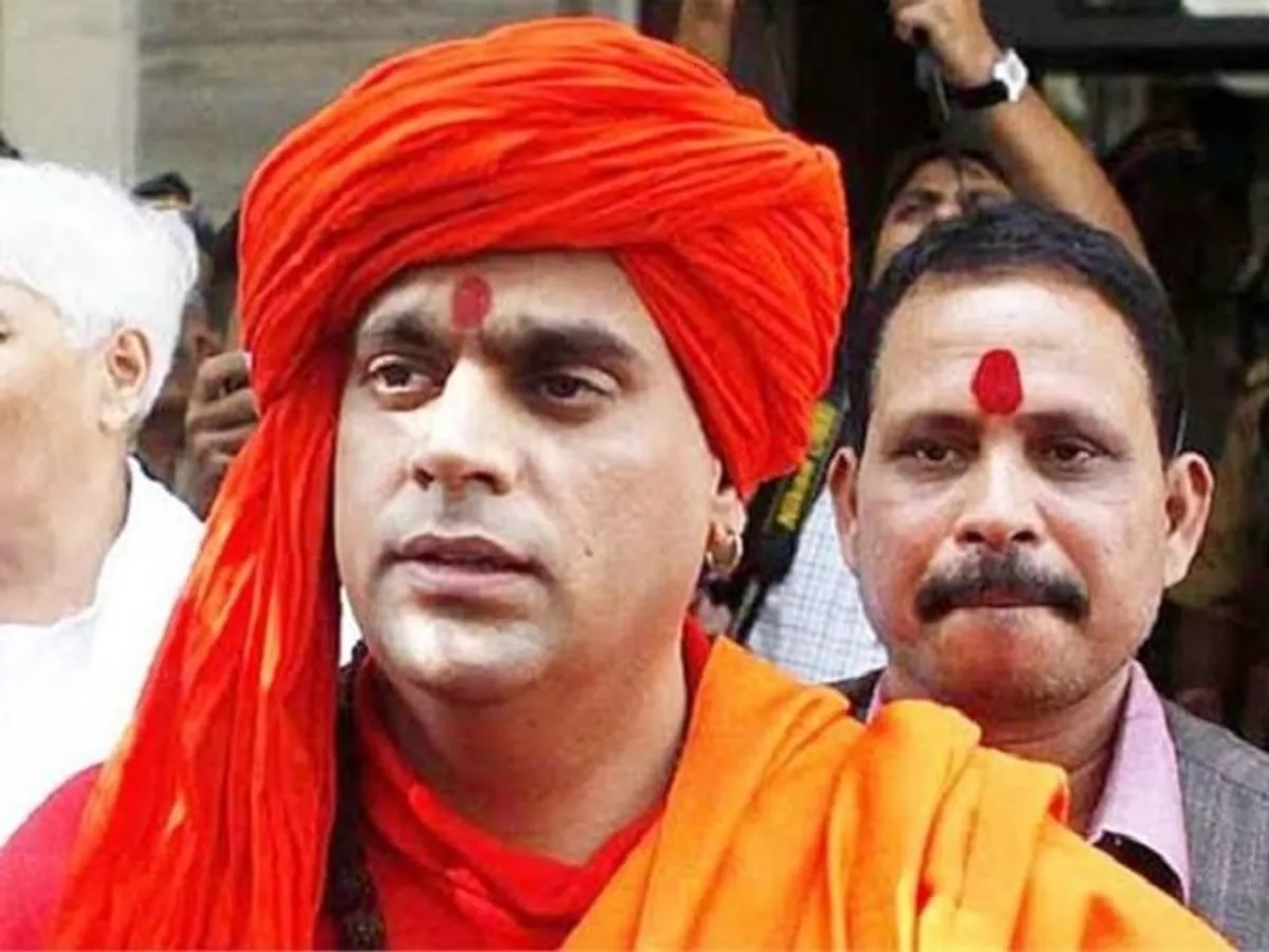 स्वामी चक्रपाणि महाराज