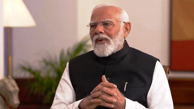 नरेंद्र मोदी