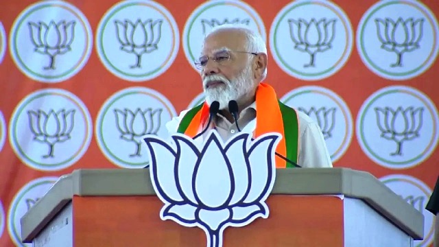 प्रधानमंत्री नरेंद्र मोदी