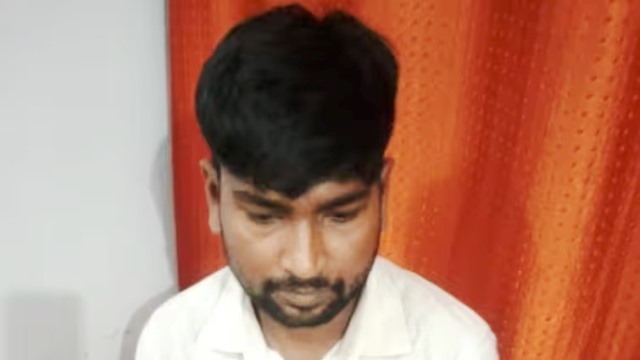 UP : ऊर्जा मंत्री के हिदायत के बाद भी विभागीय कर्मचारी घूस लेते पकड़ा गया