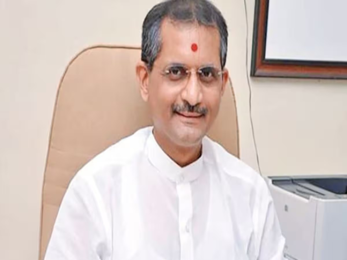 UPSC Chairman Resigns