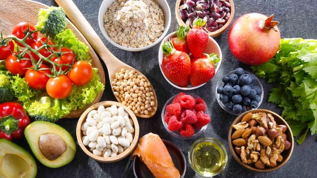 डेंगू में तेजी से प्लेटलेट्स बढ़ाने के लिए खाएं ये 5 फल, जानें फायदे