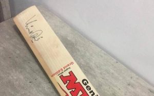 Virat Kohli Bat Price