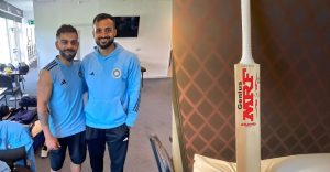 Virat Kohli Bat Price