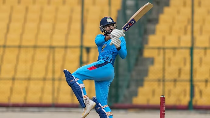 Shreyas Iyer Century
