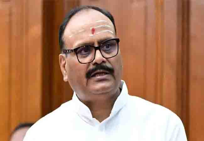 'चोटी खींचना महापाप है, इसका हिसाब ऊपर होगा', शंकराचार्य विवाद पर ब्रजेश पाठक का बड़ा बयान