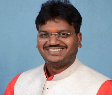 Milkipur By-Elections : भाजपा ने घोषित किया प्रत्याशी, सपा से होगी सीधी टक्कर