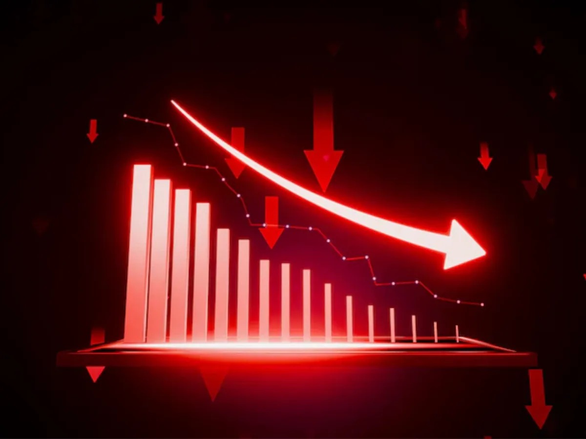 बड़ी गिरावट के साथ बंद हुआ शेयर बाजार, सेंसेक्स 645 और निफ्टी 204 अंक फिसला