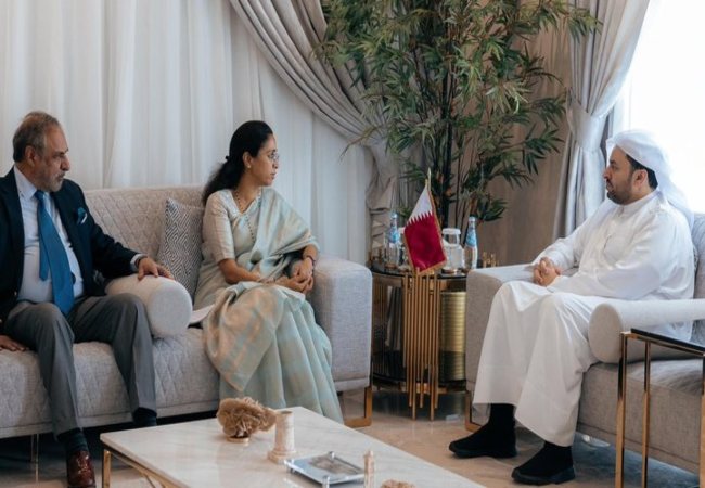 India Qatar diplomatic meeting