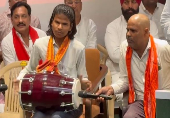 Etawah Katha controversy