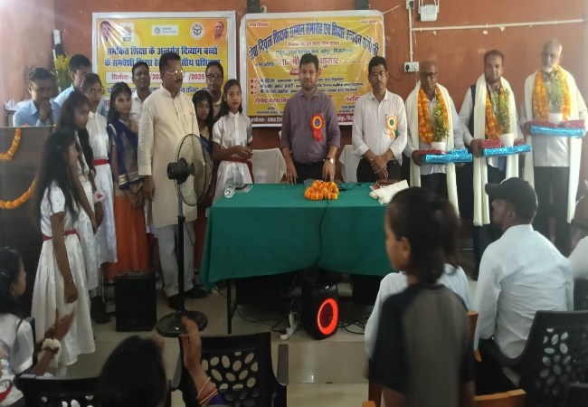 Teacher honor ceremony