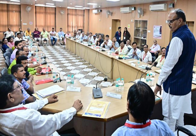 Brajesh Pathak Red Cross UP