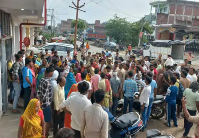 Azamgarh pregnant woman died