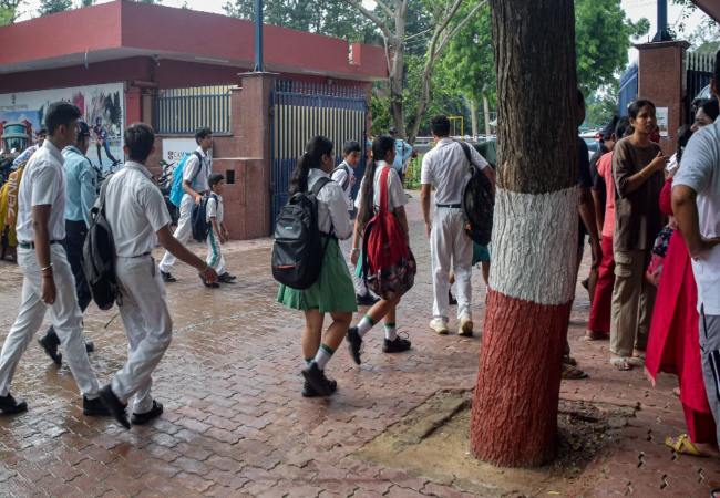 Delhi school bomb threat