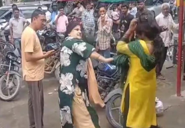 Hapur restaurant drama