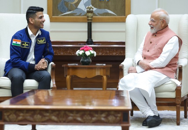 Shubhanshu Shukla PM Narendra Modi