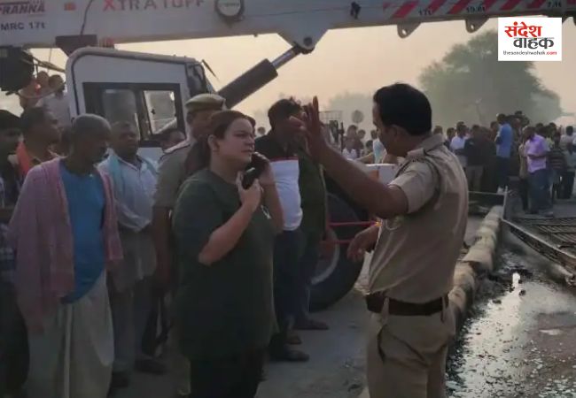 Kushinagar News: कुशीनगर में दर्दनाक हादसा: जयपुर से बिहार जा रही लग्जरी बस पलटी, 27 यात्री गंभीर रूप से घायल