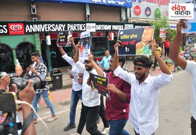 NSUI protest in Lucknow