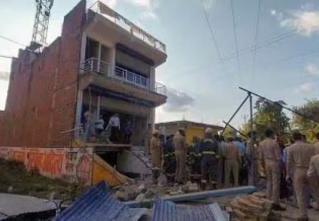 Farrukhabad coaching centre explosion