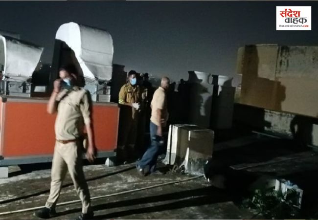 Deoria News: मेडिकल कॉलेज की पानी टंकी में मिला सड़ा हुआ शव, बदबू आने पर हुआ खुलासा