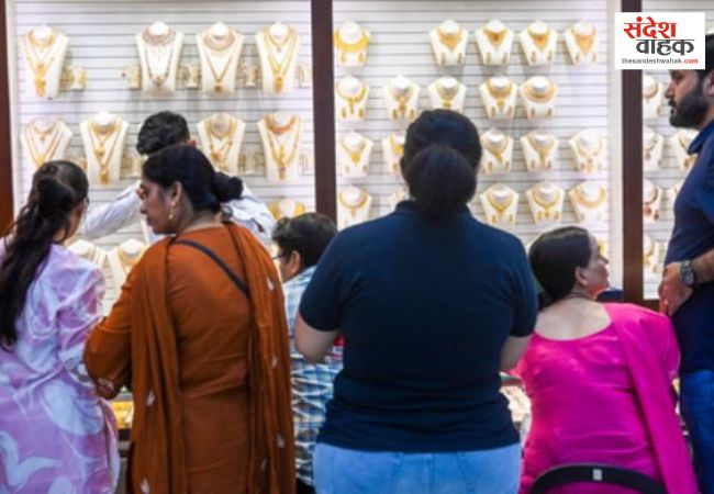 Lucknow jewellery store burgled