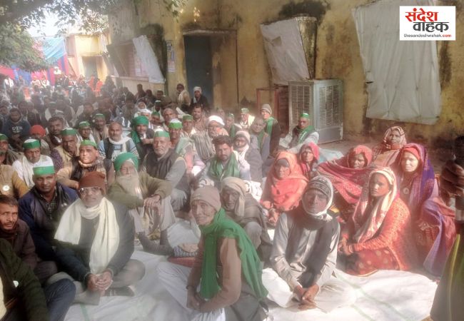 Aonla Tehsil farmers protest