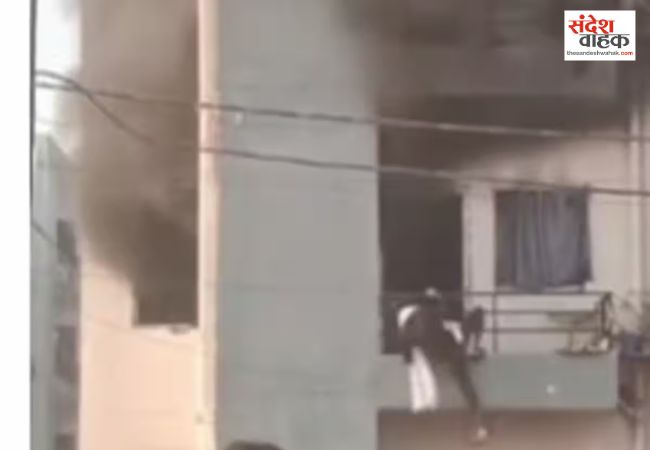 Lucknow Basant Kunj Fire News