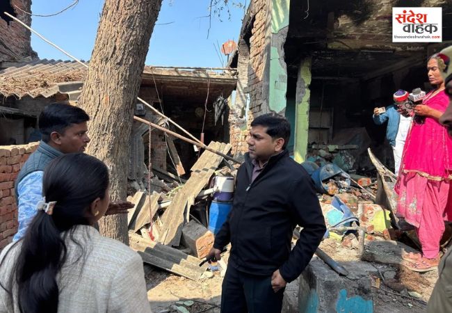 Raebareli News: पटाखों के धमाके से गैस सिलेंडर फटा, एक महिला की मौत और तीन लोगों की हालत गंभीर