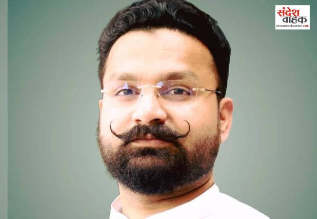 Lucknow News: अंसारी परिवार में रार, मुख्तार के भतीजे सलमान ने विधायक भाई मन्नू अंसारी के खिलाफ खोला मोर्चा