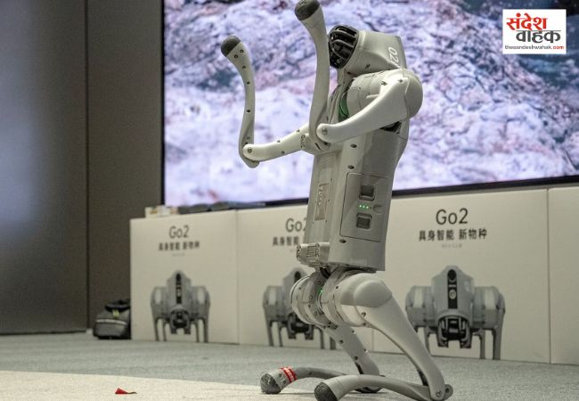 AI समिट से बाहर किया गया रोबोटिक डॉग, गलगोटिया यूनिवर्सिटी पर कॉपी-पेस्ट का आरोप