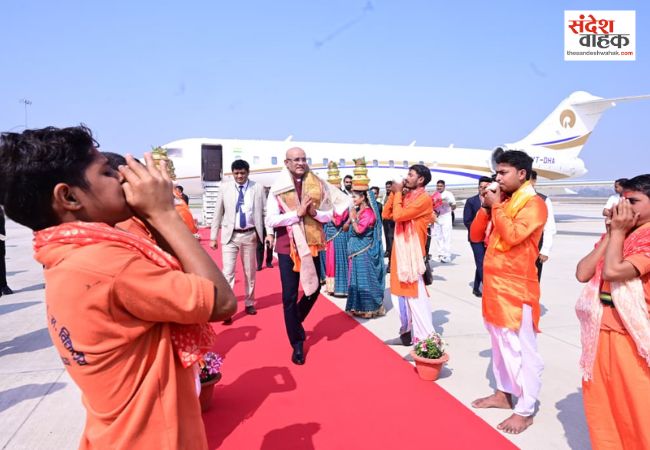 Ayodhya News: गुयाना के उपराष्ट्रपति ने किया रामलला का दर्शन-पूजन