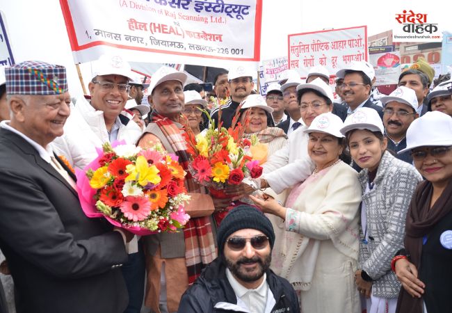 Lucknow News: कैंसर के खिलाफ रैली निकाल कर लोगों को दिया जागरूकता का संदेश