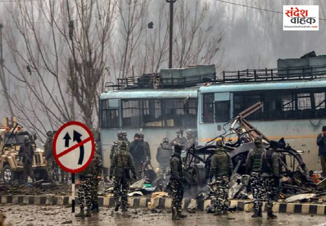पुलवामा की सातवीं बरसी पर देशवासियों ने दी शहीदों को नम आंखों से श्रद्धांजलि
