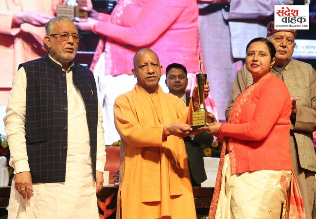 योगी सरकार का किसानों को तोहफा, अब सिर्फ 5 मिनट में मिलेगा ई-केसीसी लोन