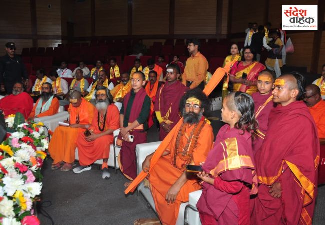 Lucknow News: अभिनव भारत पार्टी यूपी की 300 सीटों पर लड़ेगी चुनाव, सावरकर को भारत रत्न न मिलने पर केंद्र को घेरा