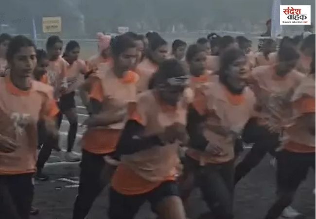 Lucknow News: अग्निवीर भर्ती रैली दौड़ के दौरान 3 महिला अभ्यर्थी बेहोश, एक घायल
