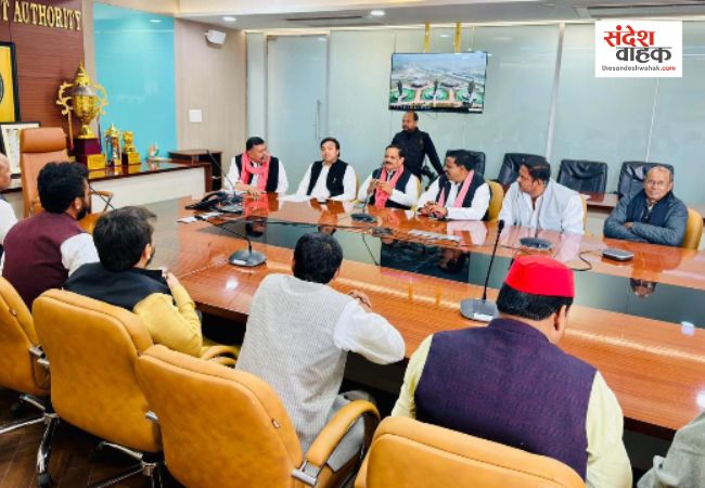 JPNIC को पार्किंग स्थल बनाने की तैयारी पर बिफरी सपा, LDA उपाध्यक्ष को सौंपा ज्ञापन