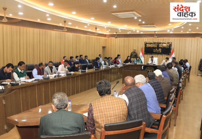 बरेली: मतदाता सूची में नाम जुड़वाने का सुनहरा मौका, जिले के 3835 बूथों पर लगेगा विशेष कैंप