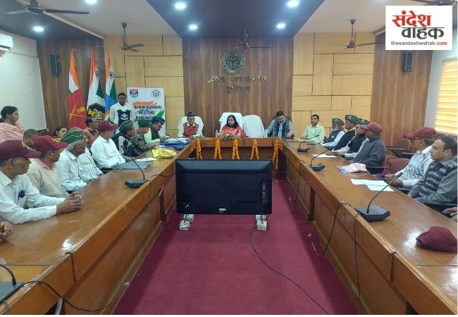 कुशीनगर: सीडीओ की अध्यक्षता में जिला सैनिक बंधु की बैठक संपन्न, सैनिकों ने साझा की समस्याएं