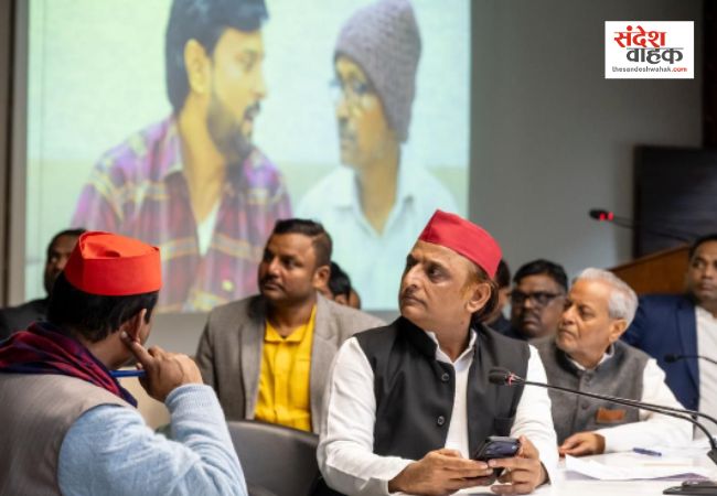 अखिलेश यादव का बड़ा हमला, बोले- 18,727 सरकारी स्कूलों को बंद करना सामाजिक अपराध