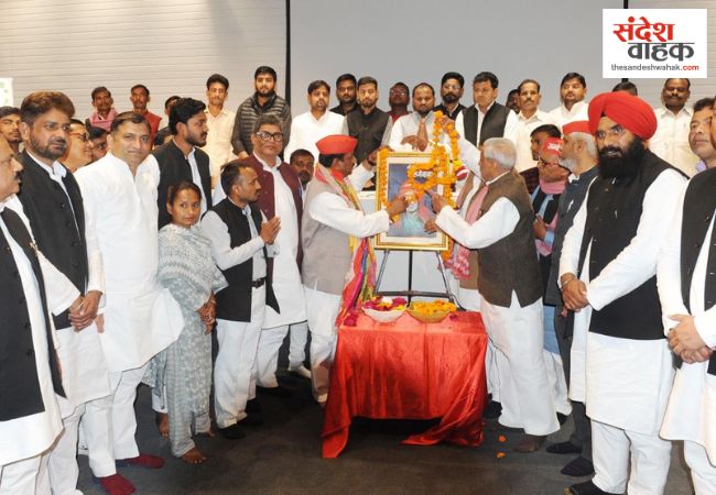 सपा कार्यालय में मनाई गई संत गाडगे जयंती: अखिलेश बोले- घोटाले और भ्रष्टाचार का पर्याय बनी सरकार