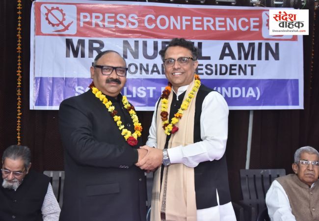 UP की राजनीति में 'सच्चे समाजवाद' की दस्तक