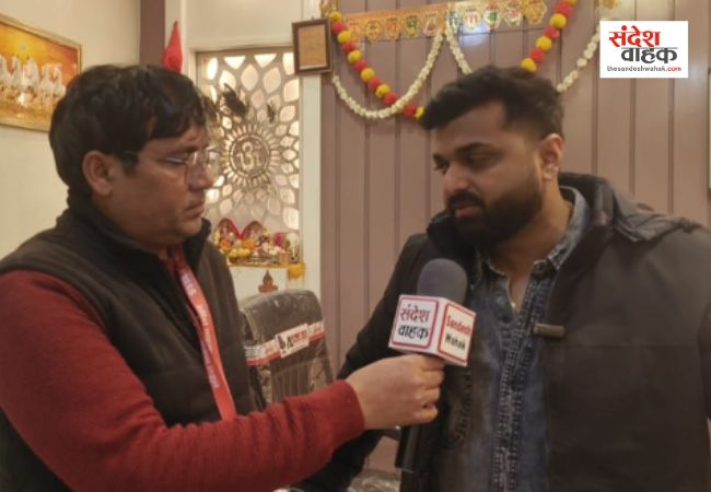 सिद्धार्थनगर में मेडिकल छात्रों की गुंडागर्दी, ज्वेलरी शॉप में घुसकर व्यापारी को पीटा