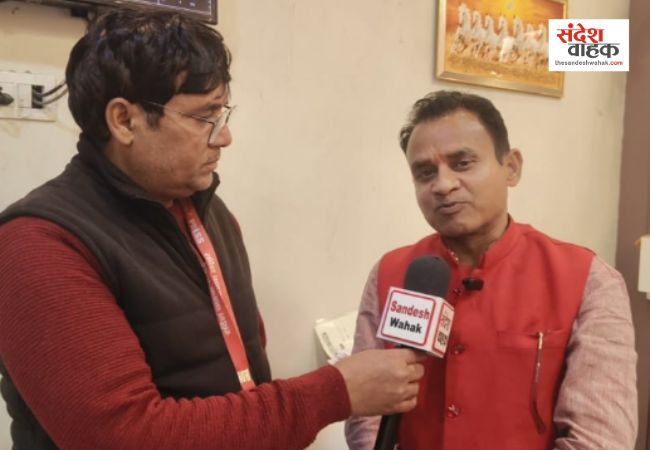 सिद्धार्थनगर में मेडिकल छात्रों की गुंडागर्दी, ज्वेलरी शॉप में घुसकर व्यापारी को पीटा