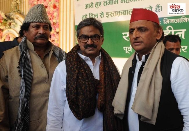 Lucknow News: मोतीमहल लॉन में रोजा इफ्तार पार्टी, अखिलेश यादव बोले- दिलों को जोड़ते हैं ऐसे आयोजन