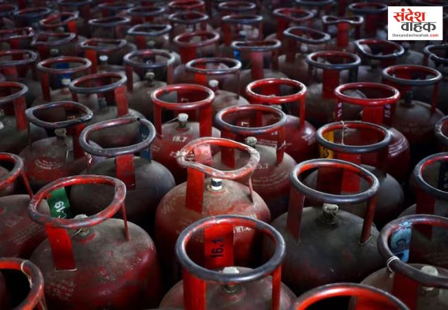 आम आदमी की रसोई पर 'मिडिल ईस्ट' संकट की मार, जानिए कितना महंगा हुआ घरेलू और कमर्शियल सिलेंडर