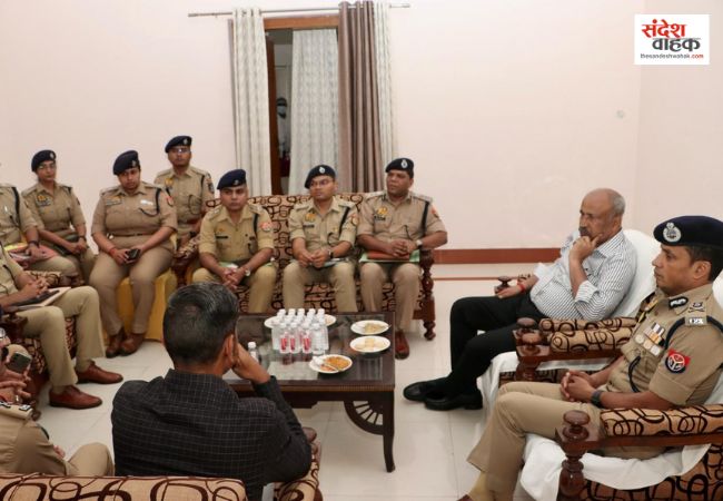मीरजापुर: DGP राजीव कृष्ण ने ली जोन स्तरीय समीक्षा बैठक